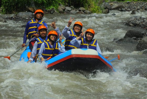 rafting telaga waja